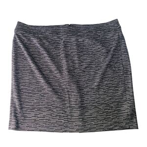 Lane Bryant Skirt Black Gray Stretch Pencil Skirt Women’s Size 26